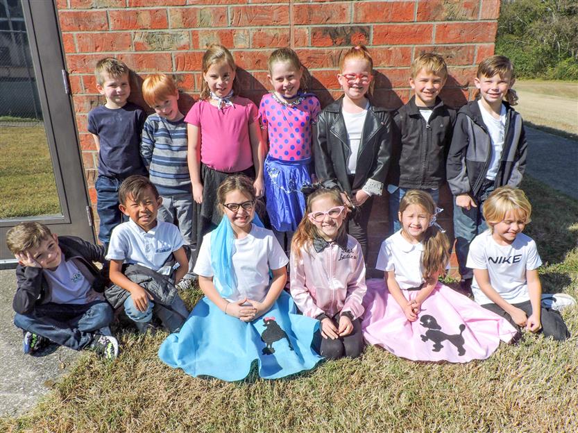 Elementary schools celebrate the 50th day of school